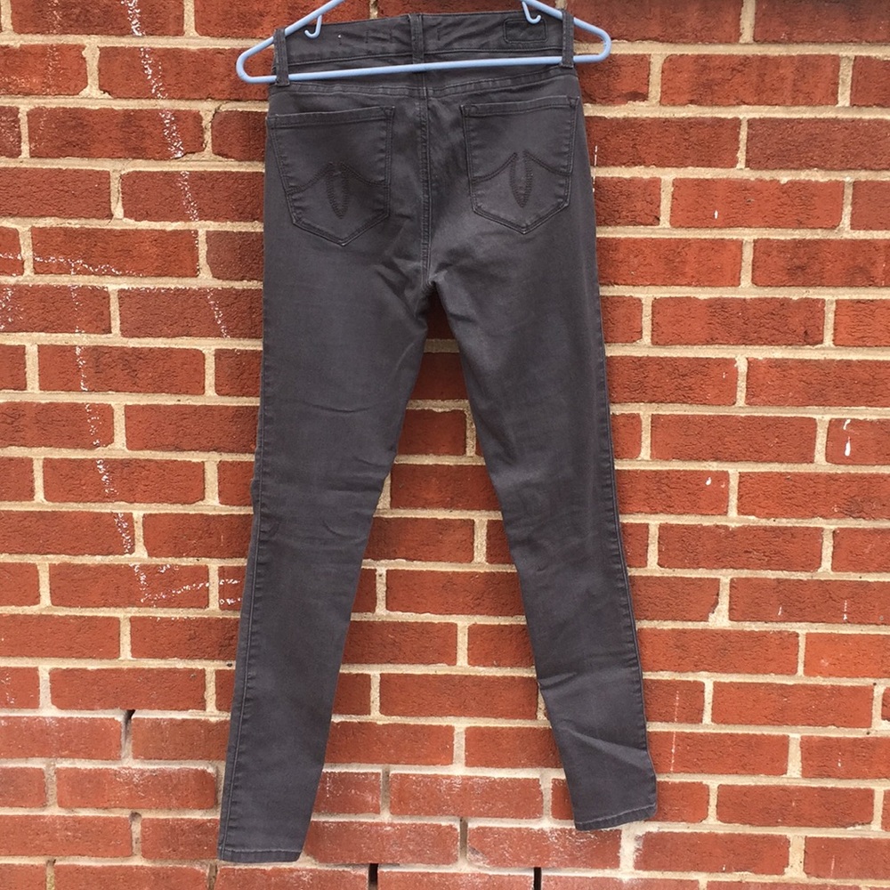 Level 99 skinny mid rise gray jeans - Picture 2 of 6